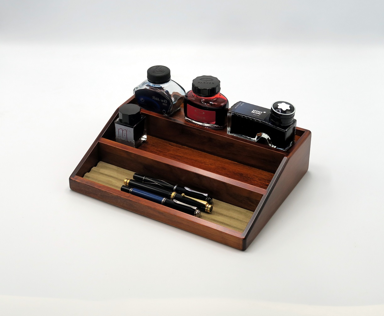 Pen Trays and Accessories: Toyooka Craft and the Beauty of